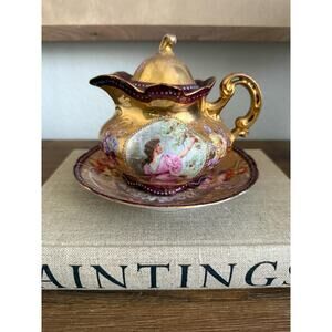 Austria Beehive Personal Teapot & Underplate